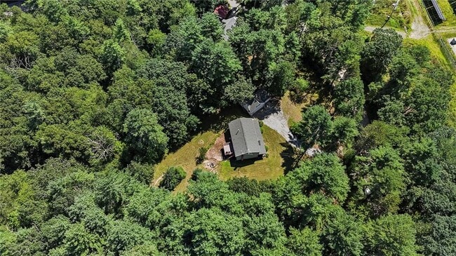 Building Photo - 125 Lewis Farm Rd