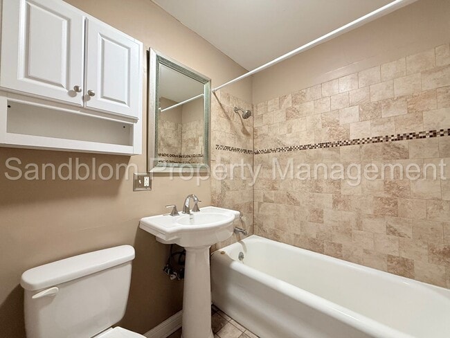 Building Photo - For Lease | Midtown Tulsa | Available Now!