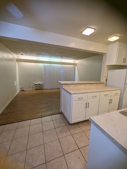 Building Photo - 1044 Rivara Rd