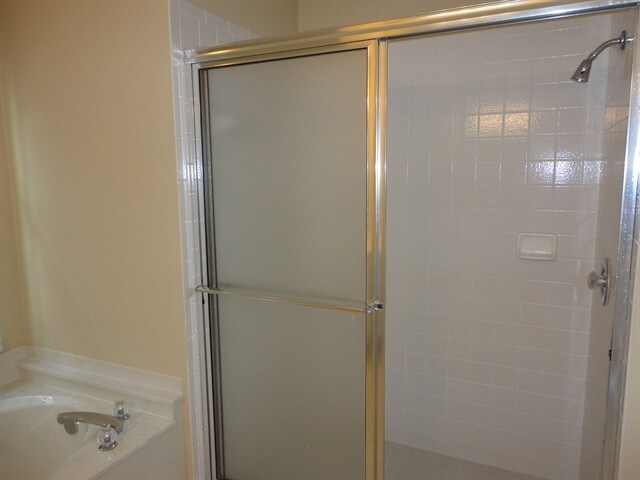 Building Photo - 3118 37th Ter E