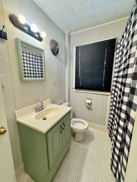 Building Photo - 7203 Porcher Dr