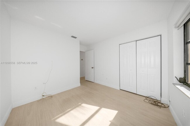 Building Photo - 14065 SW 48th Terrace