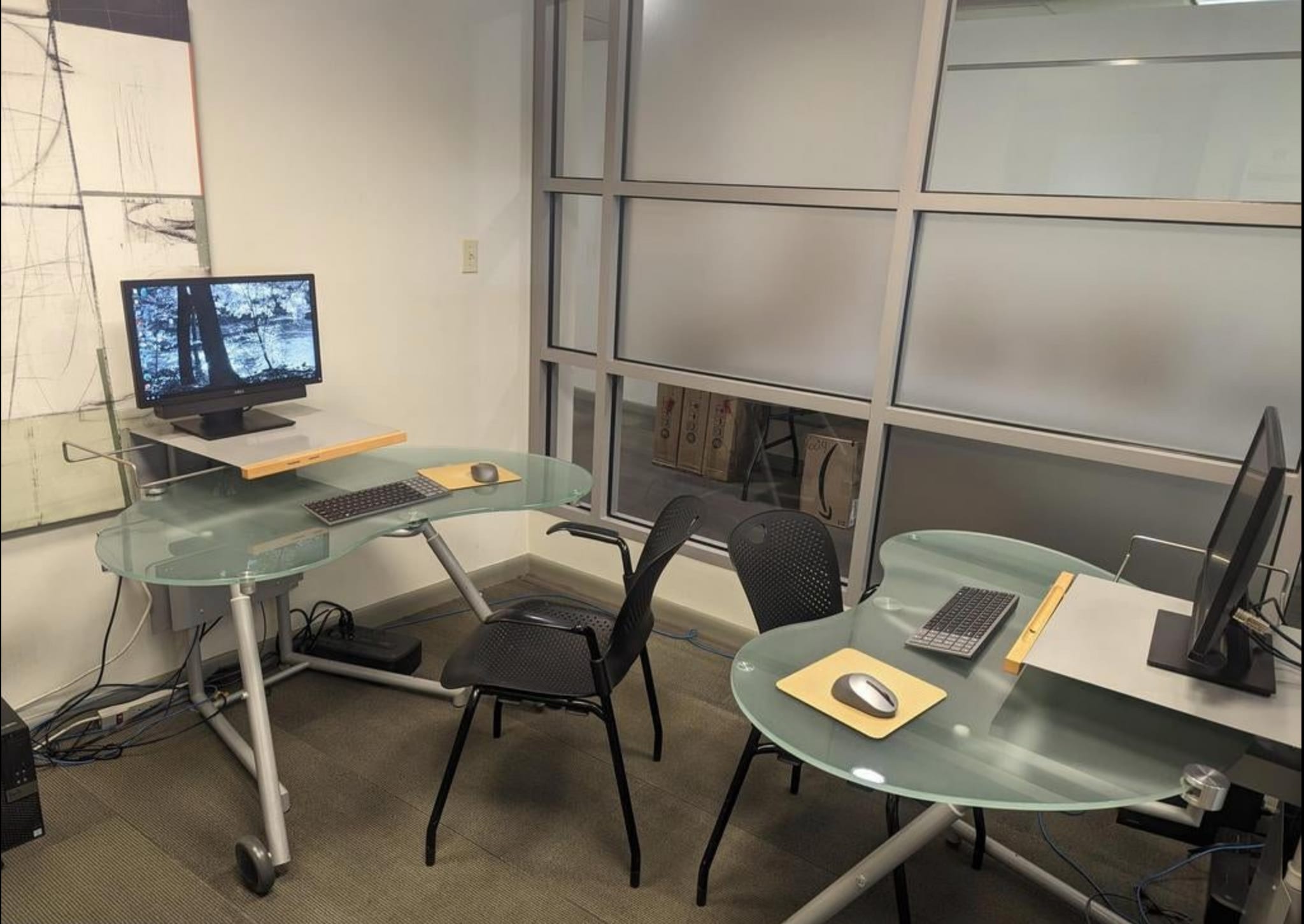 Building Business Center - 1300 N St NW
