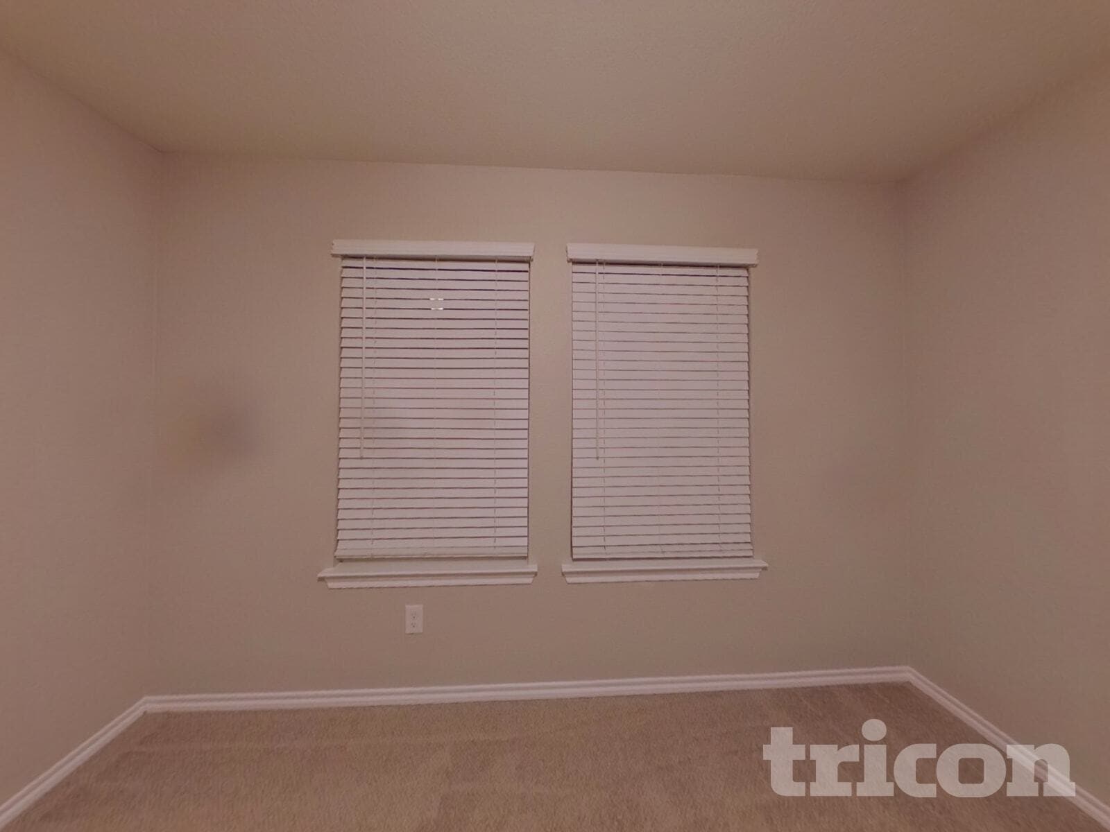 Building Photo - 3417 Doris Dr