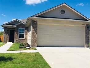 Building Photo - 5712 Ronee Leah Dr