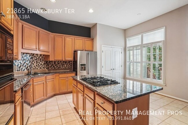 Building Photo - 21865 Hawksbury Terrace