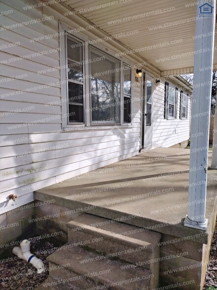 Building Photo - 159 County Farm Rd