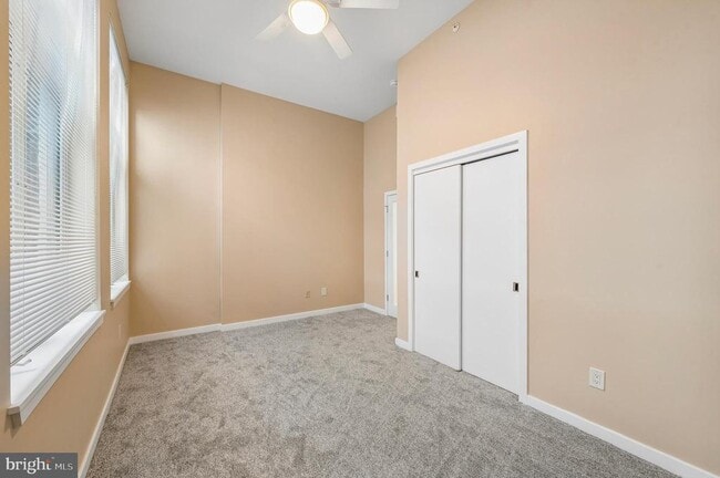 Building Photo - 1720 Sansom St