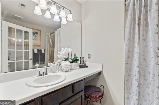 Building Photo - 81 Hampshire Ct