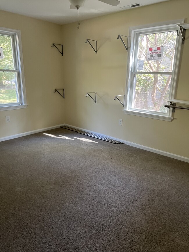 Building Photo - 711 Dennisville-Petersburg Rd