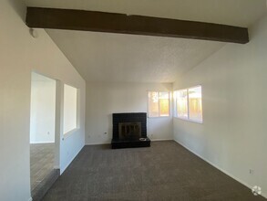 Building Photo - North Redlands Home with NEW Paint & Carpet