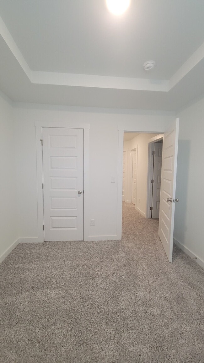 Building Photo - $500 off one month!! Section 8 Welcome!! "Chic Comfort Awaits: 3-Bedroom Haven with Granite Elega...