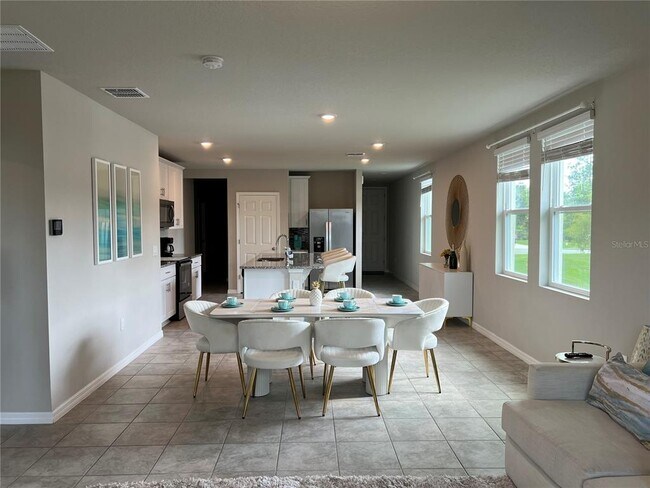 Building Photo - 17200 Cagan Crossings Blvd
