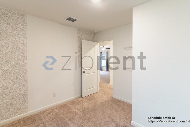 Building Photo - 366 Fairlawn Wy