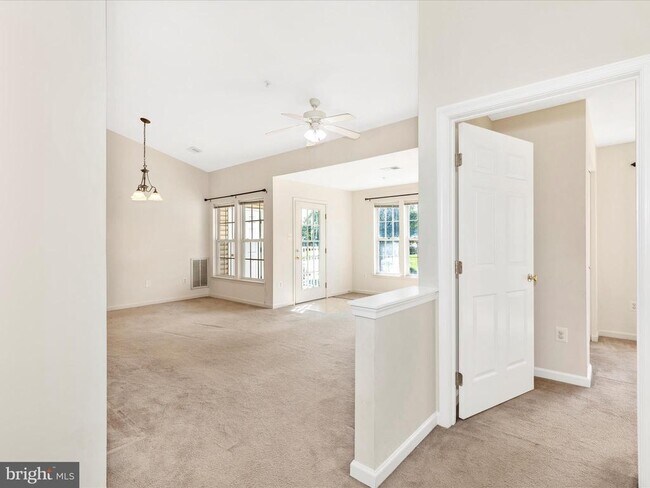 Building Photo - 501 Patton Cir