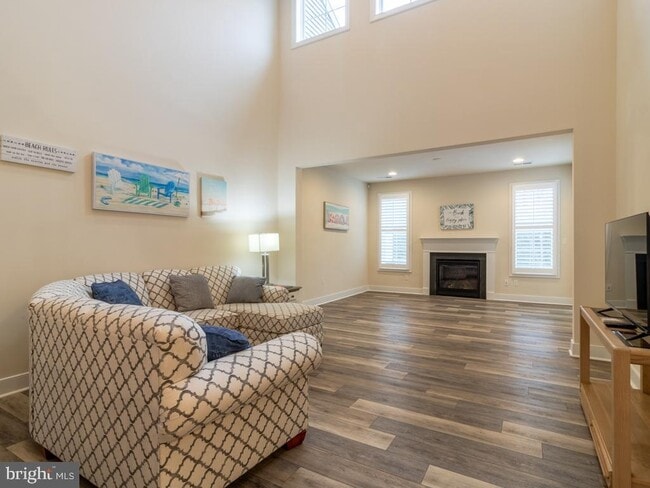 Building Photo - 35753 Carmel Terrace