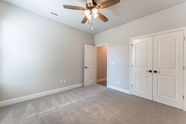 Building Photo - Great home in centerton