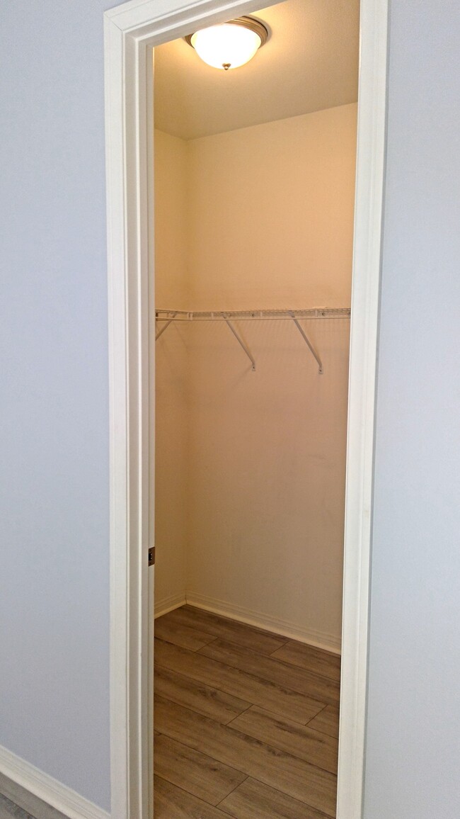 XL Walk In Closet 16 - 34608 Low Bench St