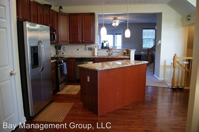 Building Photo - 9716 Morningview Cir