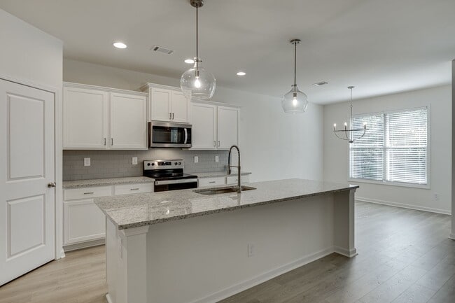 Building Photo - 230 Dragon Dr