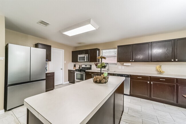 Building Photo - 3818 Brook Garden Ln