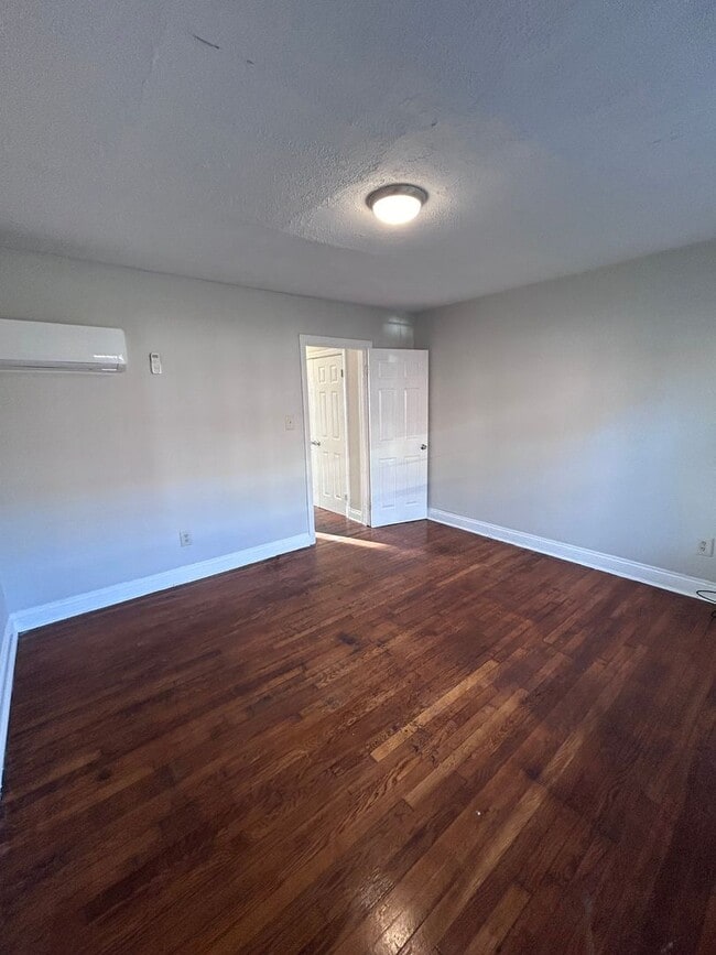 Building Photo - 4905 Chamberlayne Ave