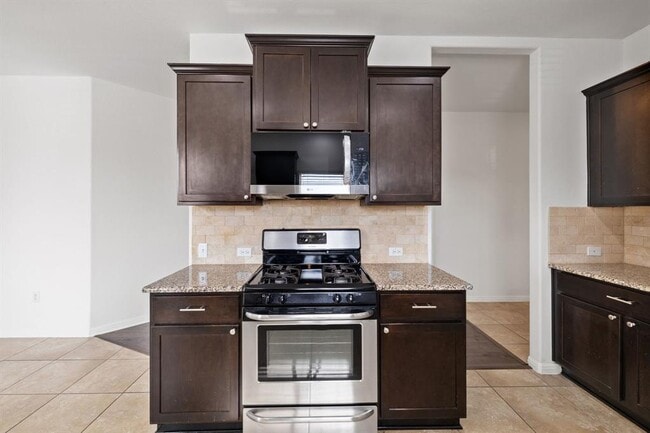 Building Photo - 10906 Bruneau Trail