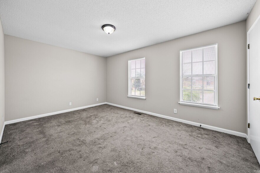 Building Photo - 280 Timber Court Dr