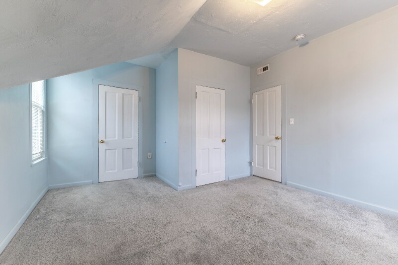 Building Photo - 6602 Ballard Ave