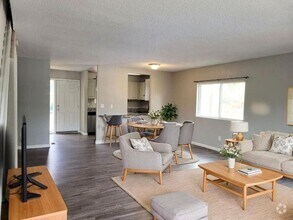 Building Photo - Spacious 3-bedroom, 2.5-bathroom Townhome