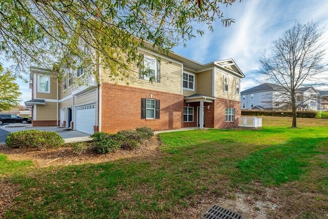 Building Photo - 6105 Regency Ct