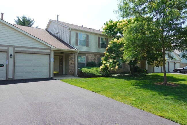 Primary Photo - 210 Crestview Dr