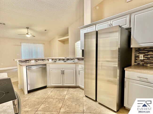 Building Photo - 9 Prince Kaarel Ln