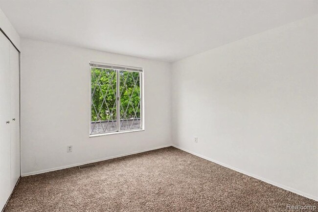 Building Photo - 8232 Karam Blvd