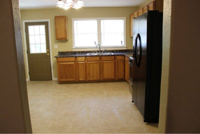 Building Photo - 725 S 7th St