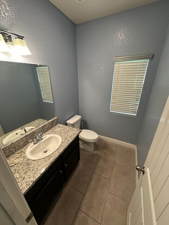Building Photo - 3732 Bonifacio Way