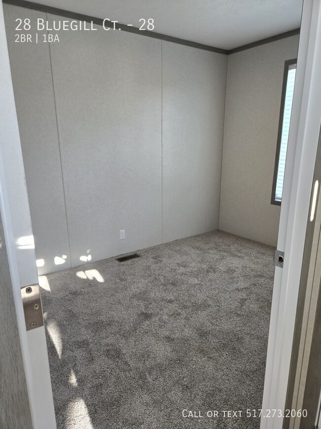 Building Photo - Brand new 2 bed / 1 bath mobile home at Is...