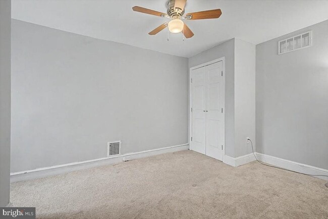 Building Photo - 203 N Dupont St