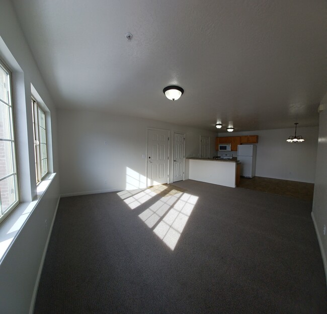 Building Photo - 1219 S 1850 W