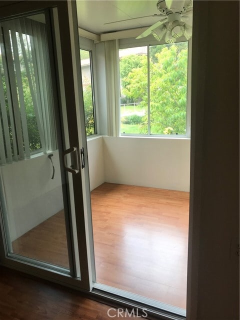 Building Photo - 880 Via Mendoza