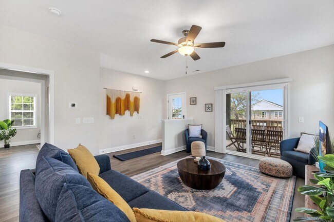 Building Photo - Amazing Rental Coming Soon (Late October-2...