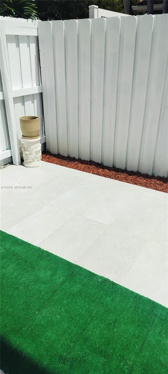 Building Photo - 14552 SW 158th Ct