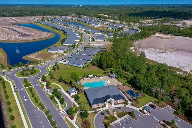 Building Photo - 887 Lk Hl Wy