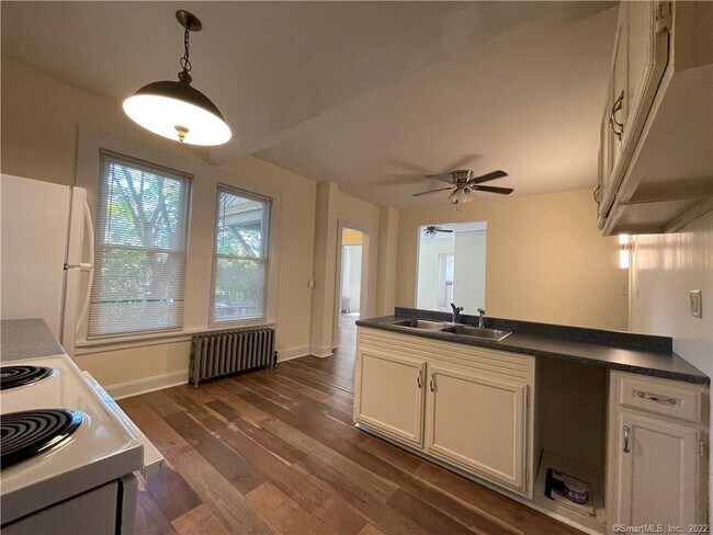 Building Photo - 11 West St