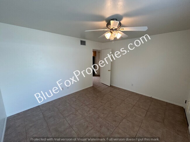 Building Photo - 2201 N Sparkman-Unit 2