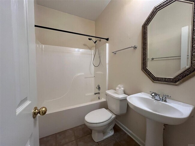 Building Photo - 8309 Grayson Grove