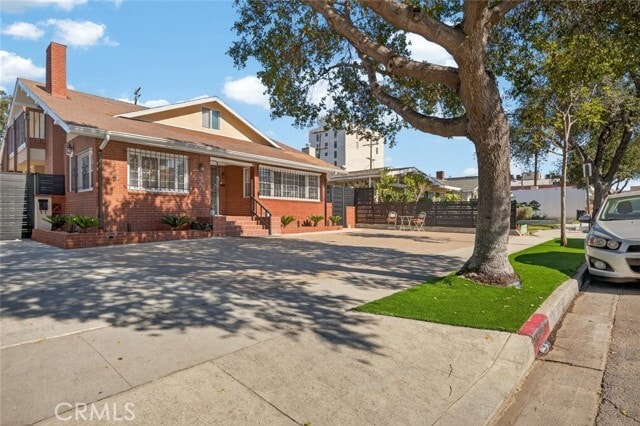 Building Photo - 327 Vine St