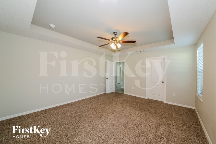 Building Photo - 3911 Willow Walk Dr