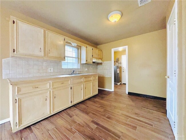 Building Photo - 2757 Melba Ave