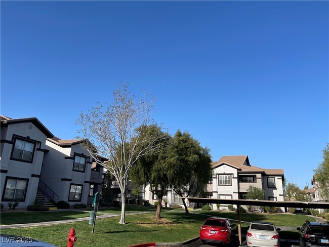Building Photo - 45 Maleena Mesa St